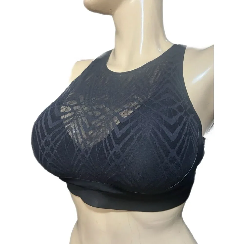 Victoria's Secret Flow on Point High Neck Mesh Sport Wireless Support bra 36D